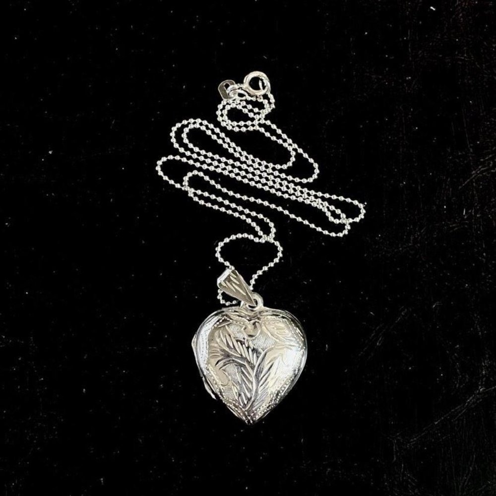 Sterling Silver Heart Etched Locket Necklace New